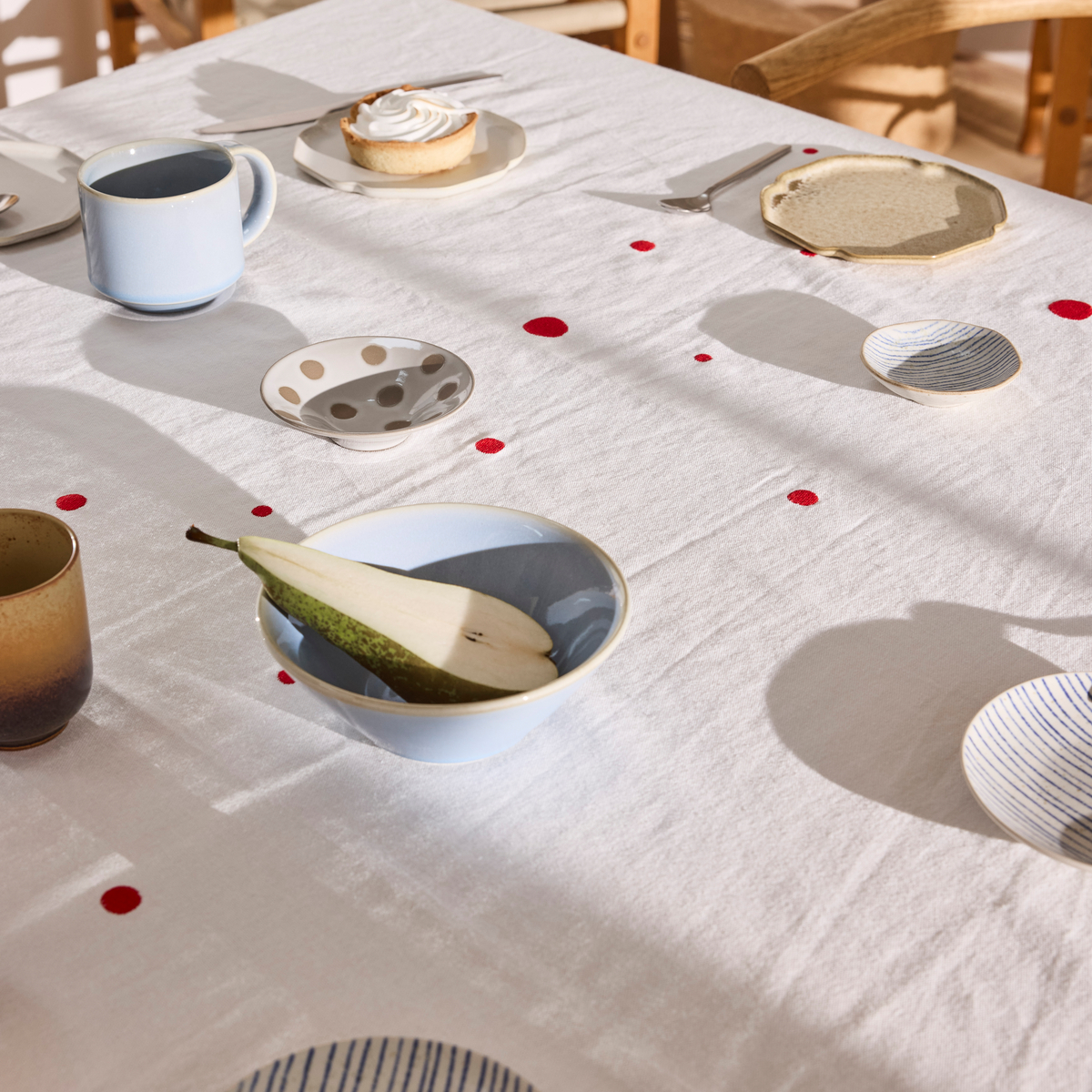 Tasse en terre cuite LIVING bleu clair, OYOY LIVING DESIGN
