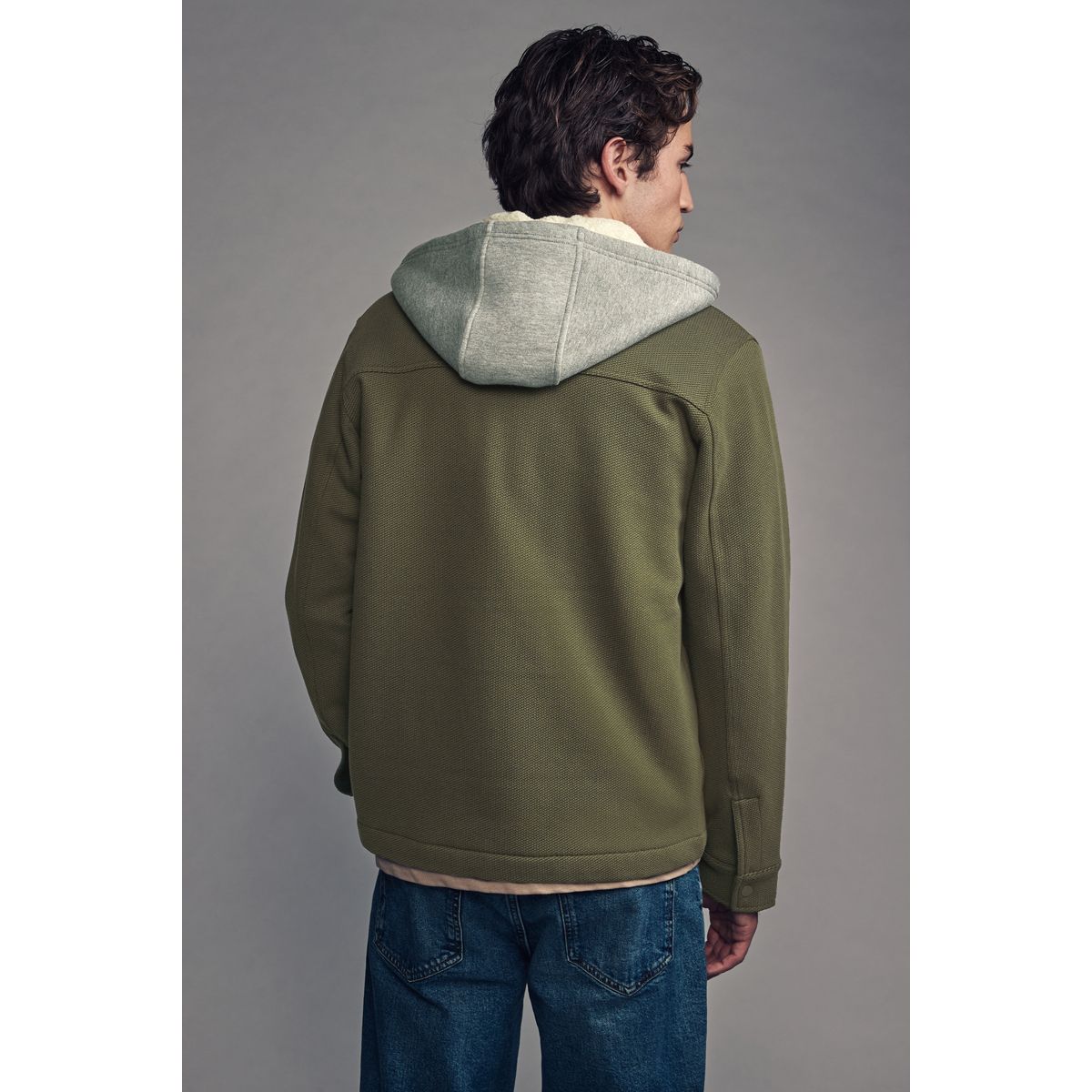 Veste-chemise à capuche en jersey texturé vert kaki, NEXT