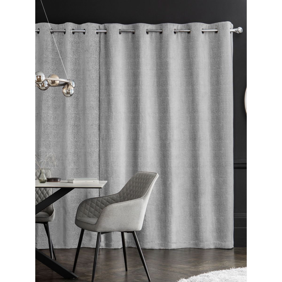 Rideaux à œillets en chenille épaisse gris argent, NEXT