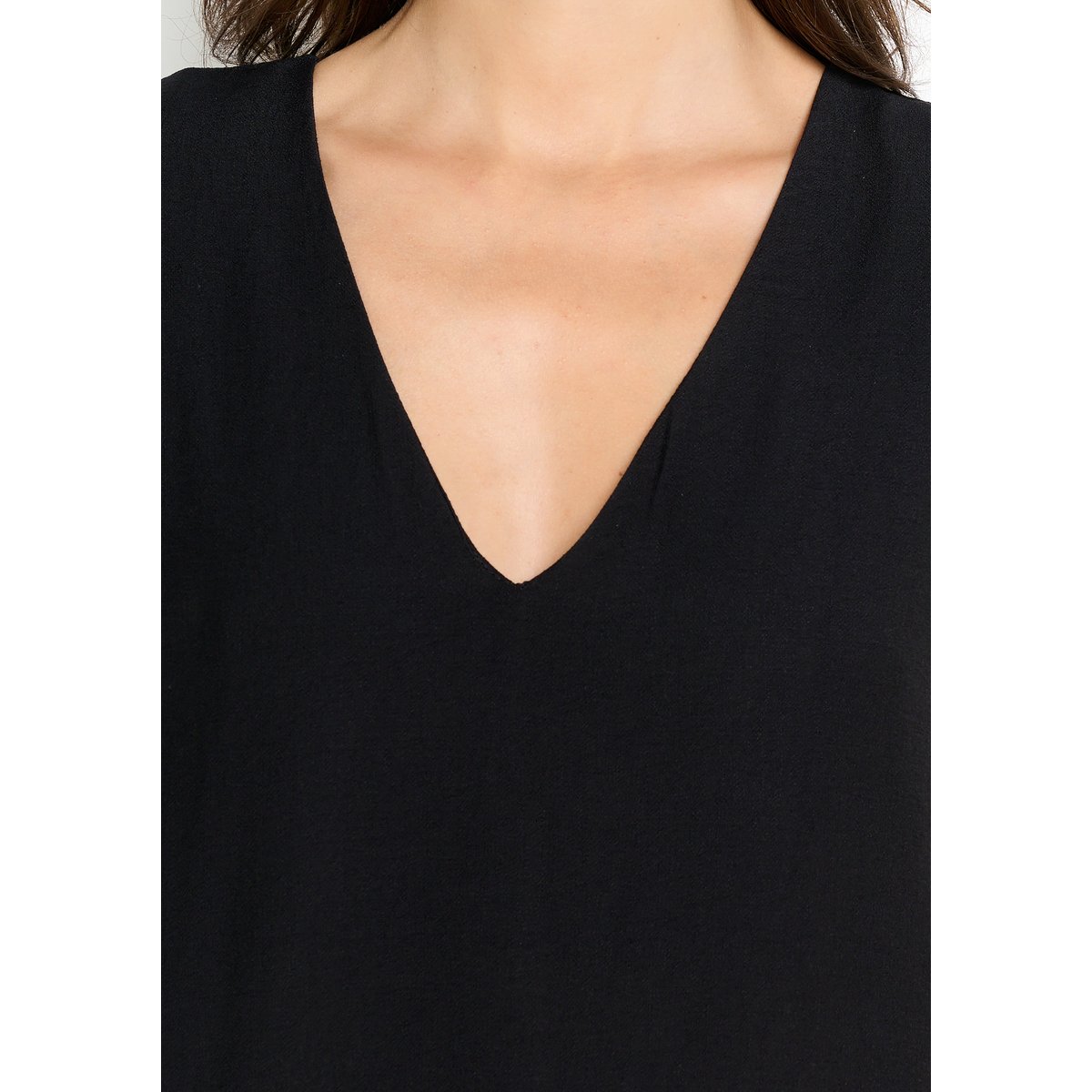 Robe maxi col V ceinturée noir, LOLALIZA