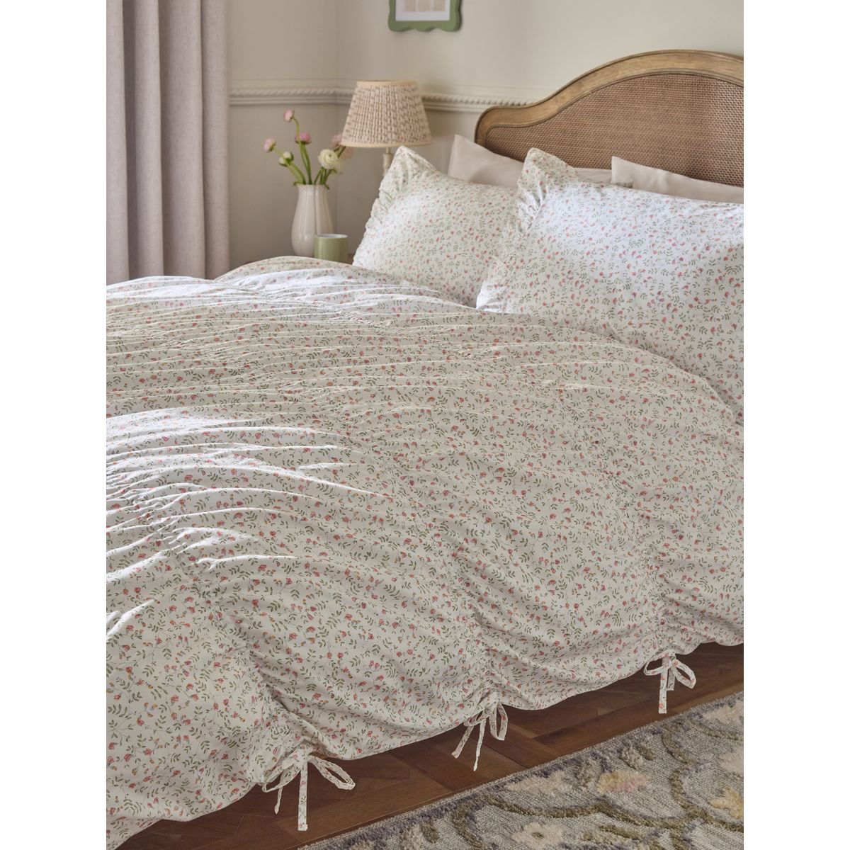 Parure housse de couette 200 fils à fleurs blanc, NEXT