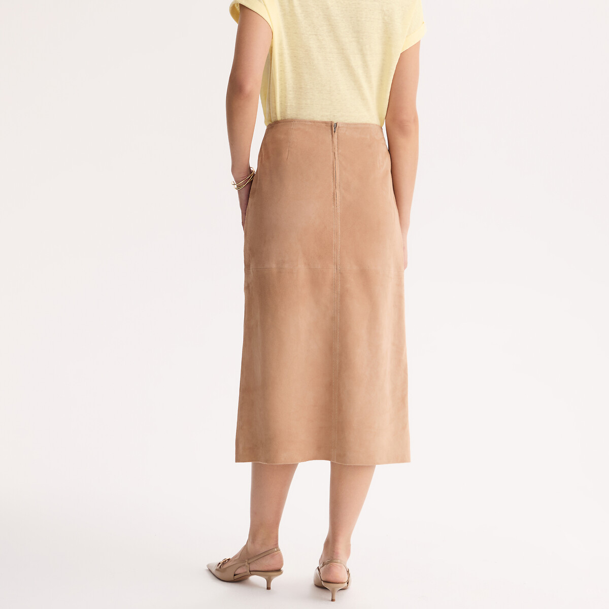 Jupe droite en cuir de chèvre longueur midi beige clair, ANNE WEYBURN