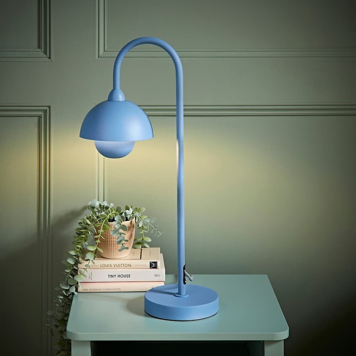 Tiffany Arched Dome Metal Table Lamp blue, SO'HOME