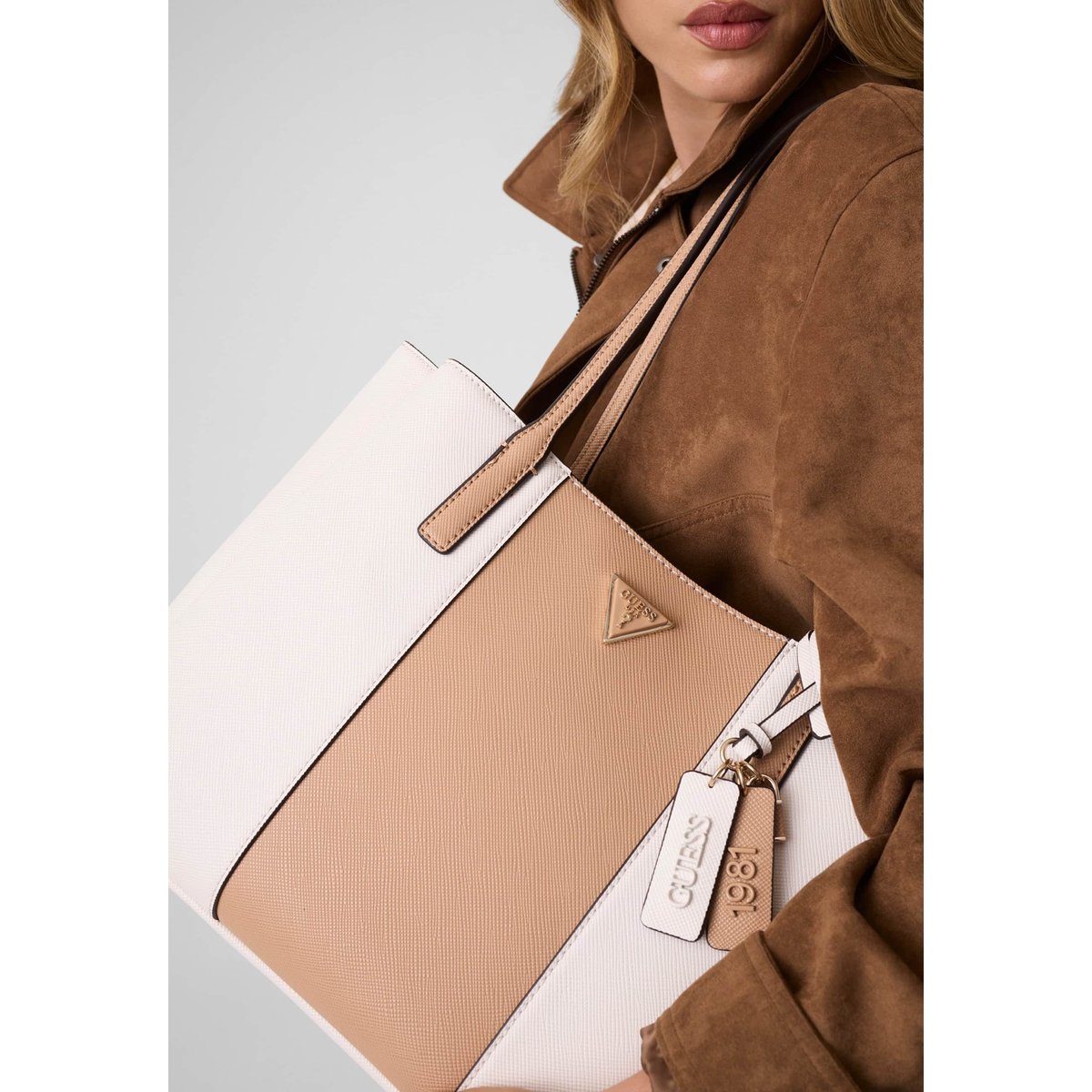 Sac Tote Noelle beige, GUESS
