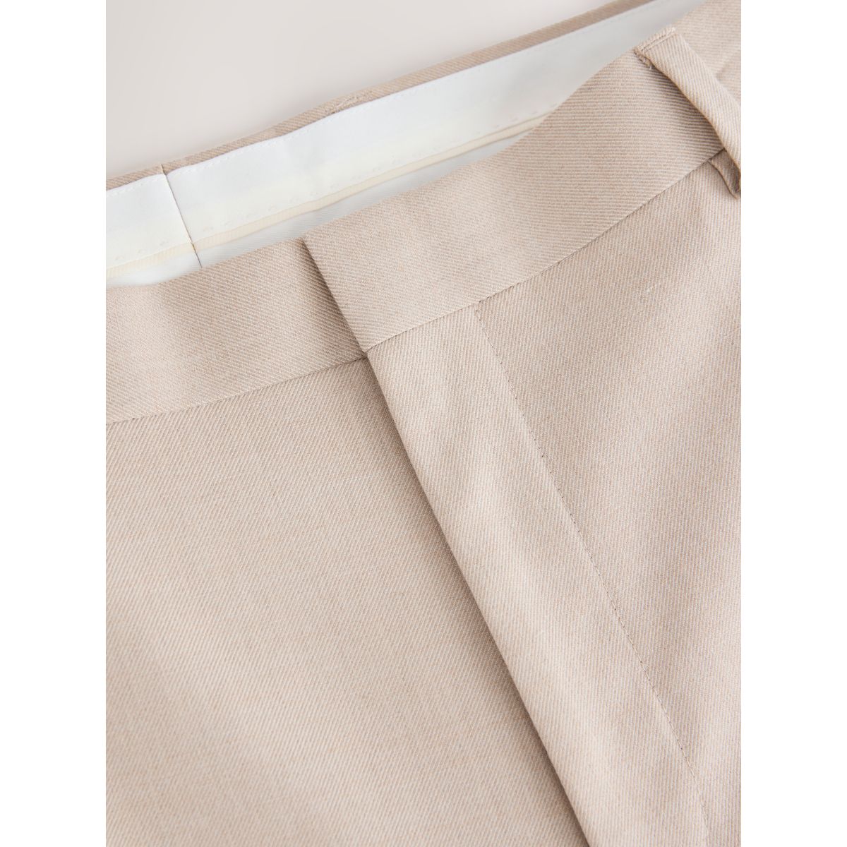 Pantalon de smoking slim en flanelle naturel, NEXT