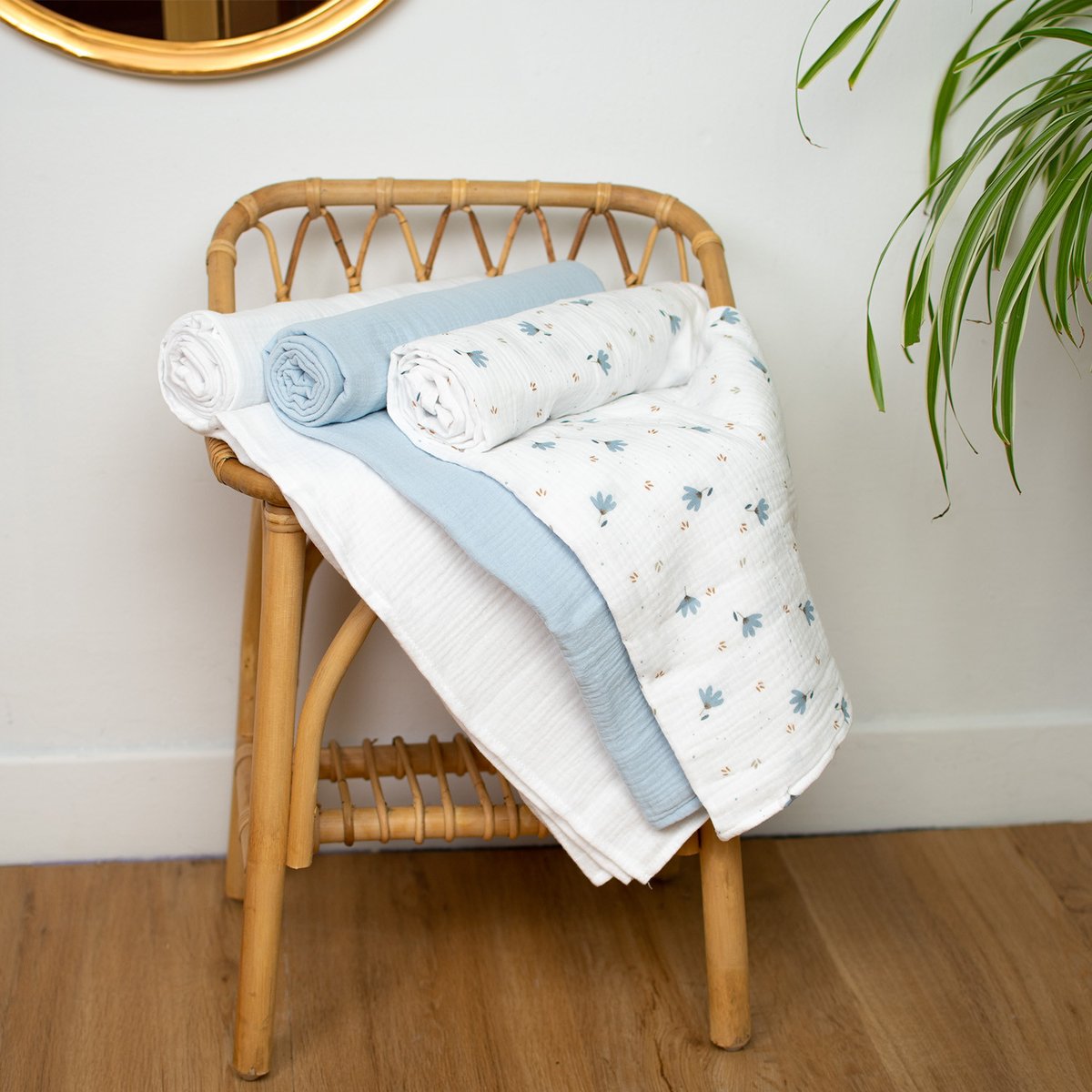 Grande cape de bain en bambou et gaze de coton BLEUET bleuet imprimé floral, SEVIRA KIDS