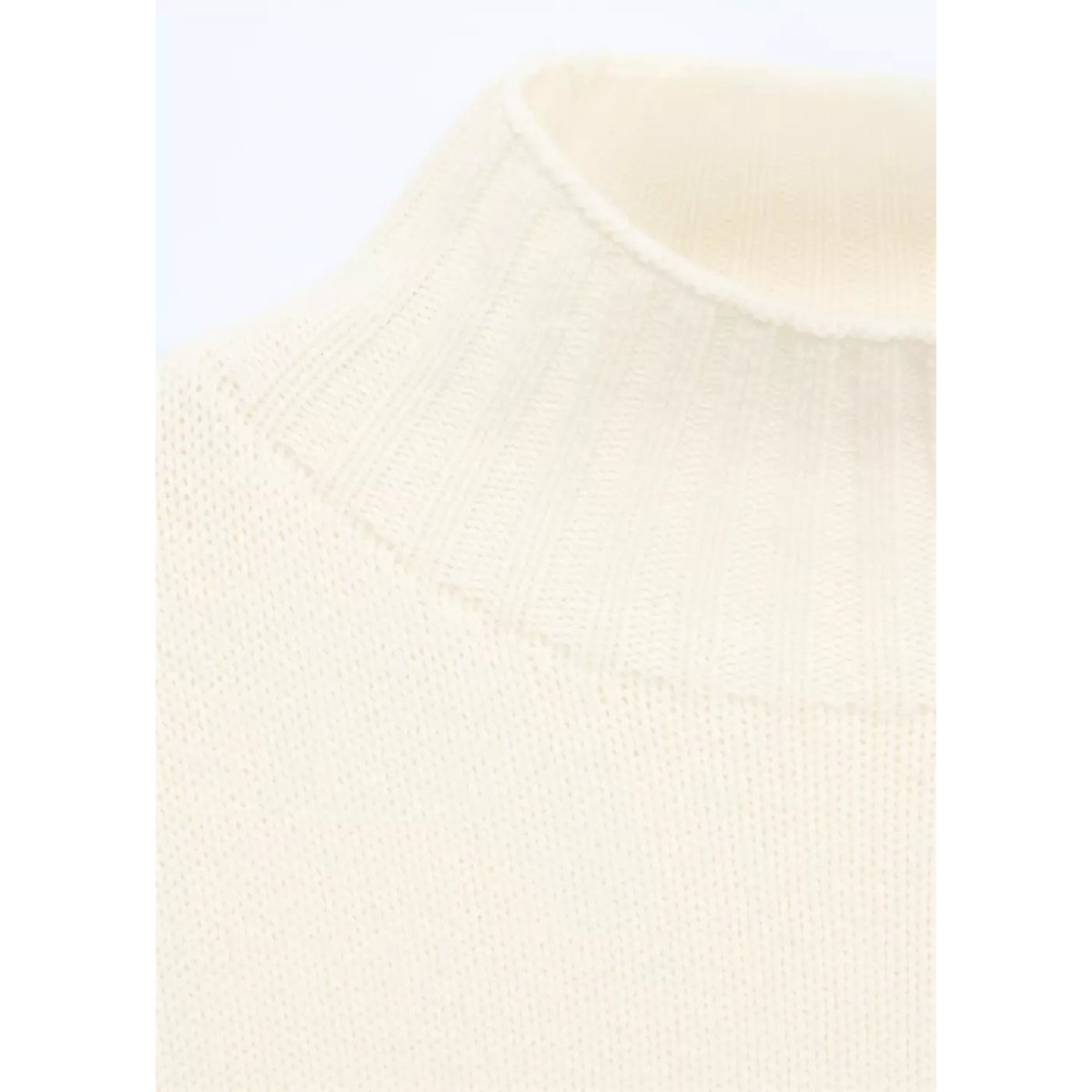 Pull-over à col montant en laine blanc, MANGO