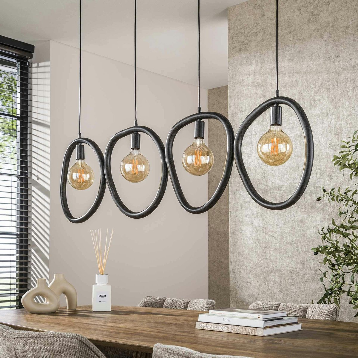 Suspension de cuisine noire – 4 galets en métal TRIBECA noir, PIER IMPORT