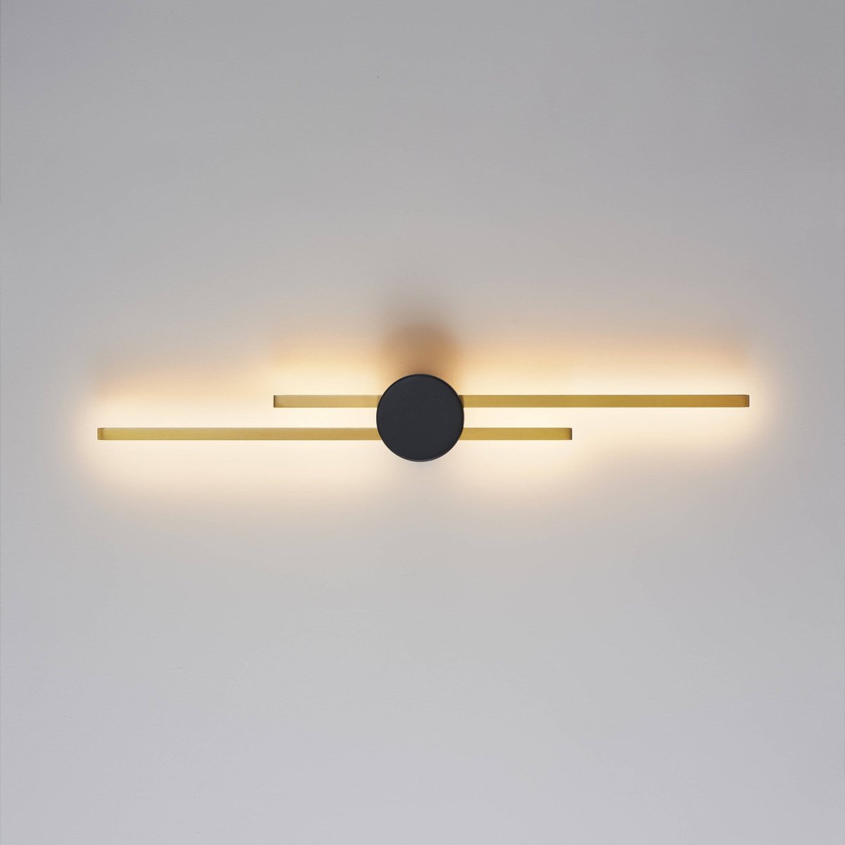 Applique murale graphique LED - PIA laiton et noir, KOSILUM