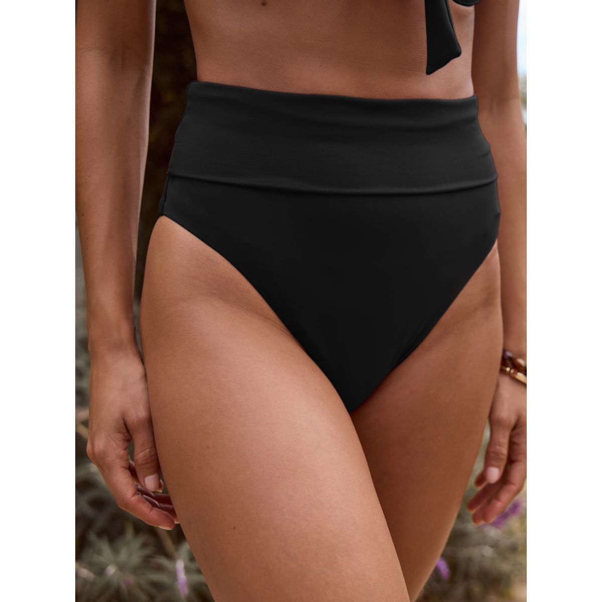 Bas de bikini à haut roulé noir, NEXT