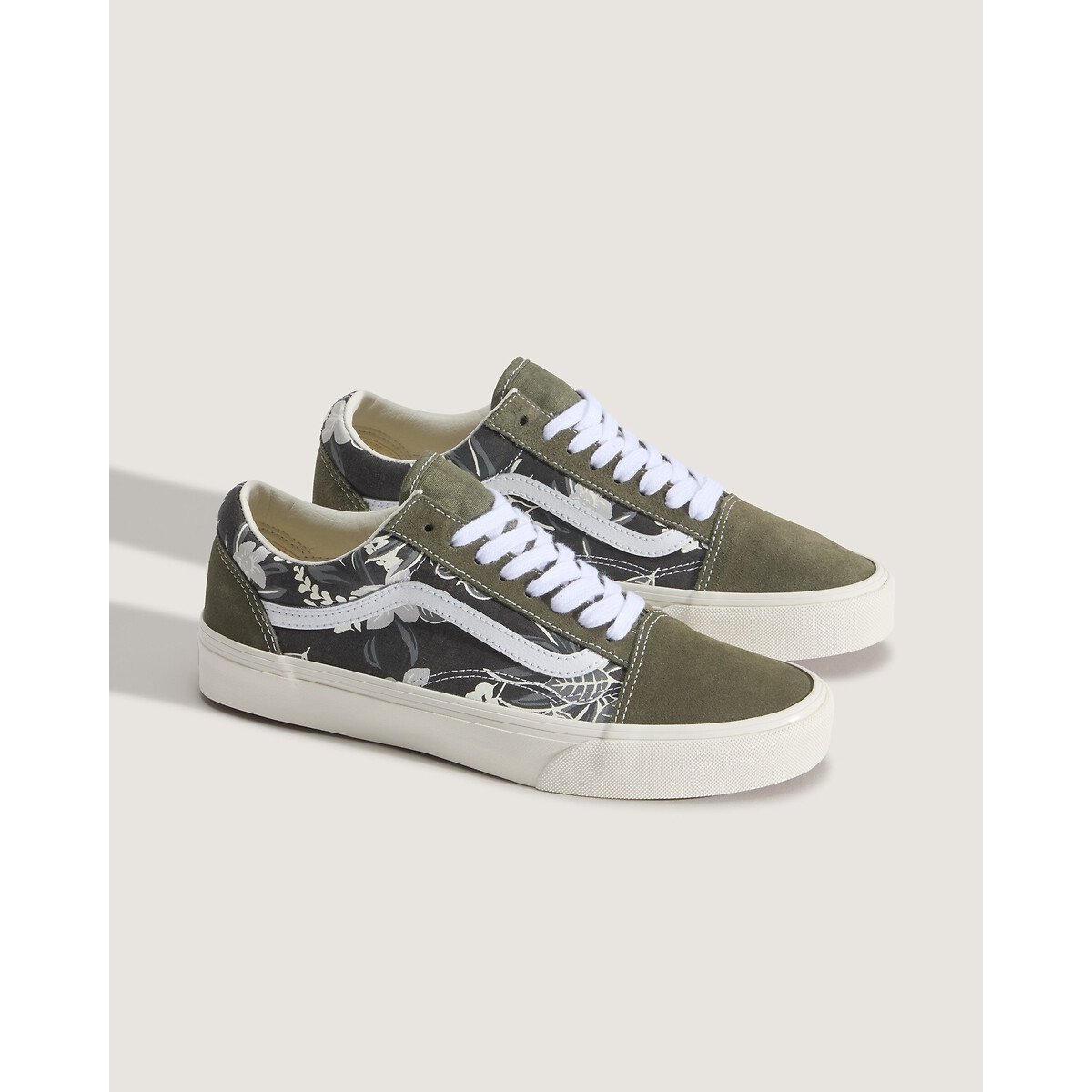 Old Skool Low Top Trainers khaki, VANS