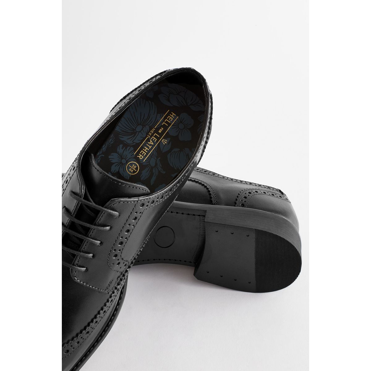 Chaussures richelieu en cuir noir, NEXT