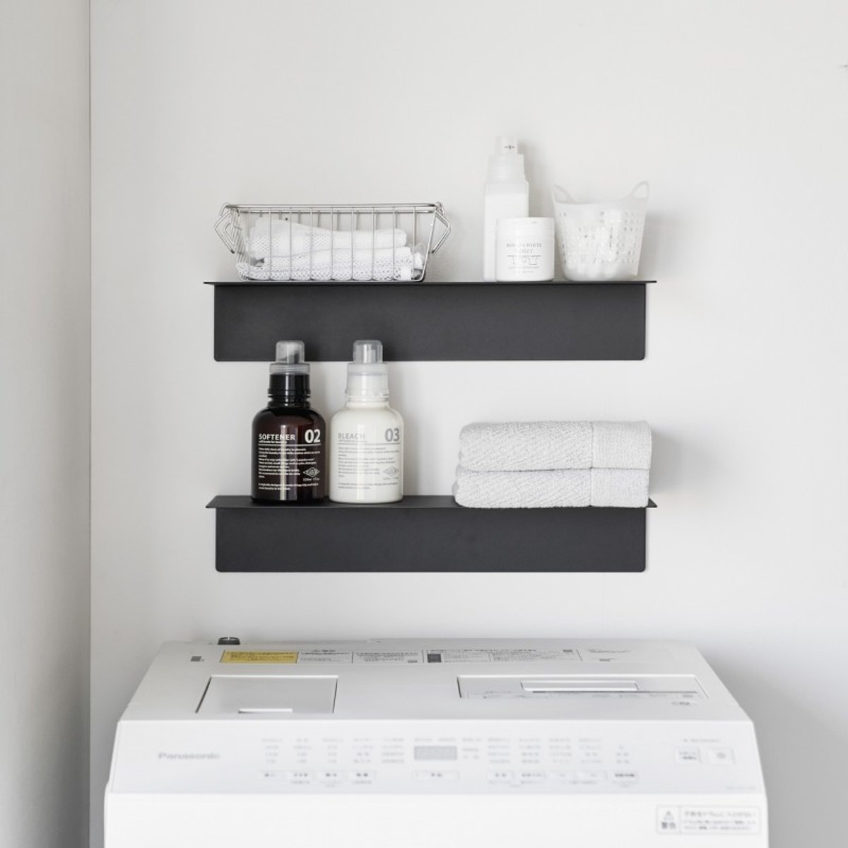 Etagère murale étroite design acier  TOWER noir, YAMAZAKI