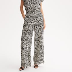Pantalón ancho de talle alto con estampados florales