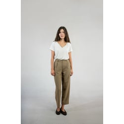 Pantalón recto con pinzas