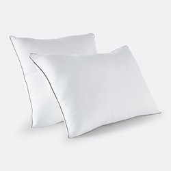 Almohada mullida confort hotel