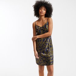 Camisón de satén con estampado floral
