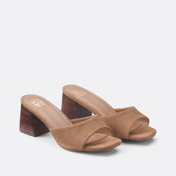 Sandalias de piel con tacón ancho