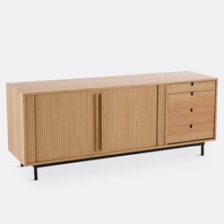 Aparador chapado en roble con puertas deslizantes, Strio