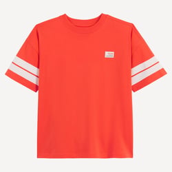 Camiseta oversize de cuello redondo y mangas a rayas