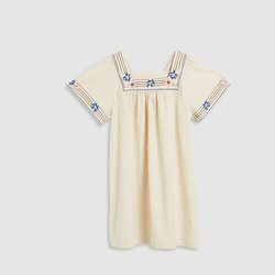 Vestido babydoll, cuello cuadrado