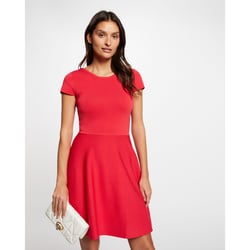 Vestido curto e rodado, em malha MORGAN