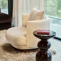 Sillón giratorio de terciopelo texturado y chapa de nogal, ROSEO AM.PM image