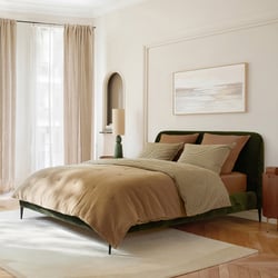 Cama con somier de terciopelo, OSCAR, diseño de Emmanuel Gallina AM.PM X EMMANUEL GALLINA image