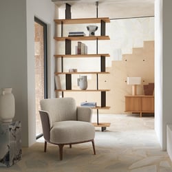 Fauteuil met notenhouten poten en twee stoffen, Jabote AM.PM image