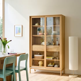 La Redoute Interieurs Vitrine Aus Eichenfurnier, Beine Aus Massiver Esche, 2 Türen Und 2 Schubladen, Elina