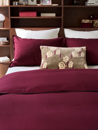 Warm & cosy. Feel at home.