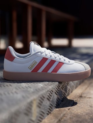 Adidas sportwear