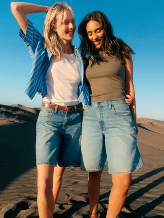 Levis