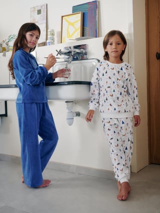 Jusqu'à -50%* sur la mode enfant