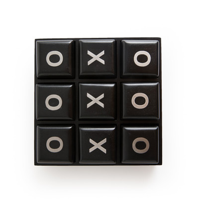 Gioco del tris in legno di mango tinto, Morpha AM.PM