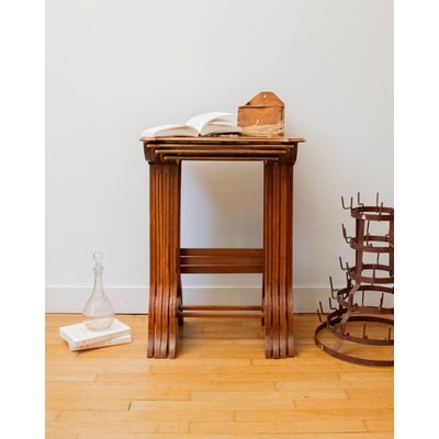 Lot de 4 tables gigognes en bois Barbara N°110 - Bon état DEBONGOUT