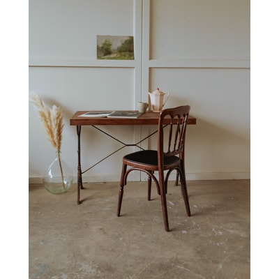 Table à manger bistro en bois et fonte Denise N°104 - Bon état DEBONGOUT