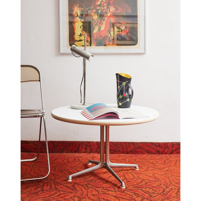 Table basse Eames  Donna N°833 - Bon état DEBONGOUT