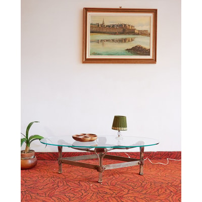Table basse brutaliste en cuir Léonie N°483 - Bon état DEBONGOUT