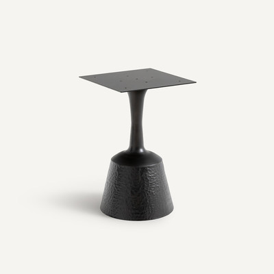 Pied de table en métal fer martelé, Leor AM.PM