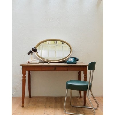 Table à manger en bois peinte Romy N°475 - Bon état DEBONGOUT