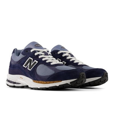 2002 sneakers NEW BALANCE