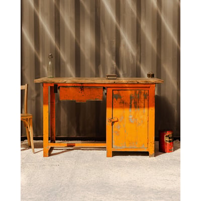 Bureau en bois et métal orange Fernand N°425 - Bon état DEBONGOUT