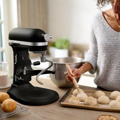 Artisan 5.6L Stand Mixer - 5KSM60SPXB KITCHENAID