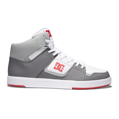 Chaussures de skate montantes en cuir. DC SHOES