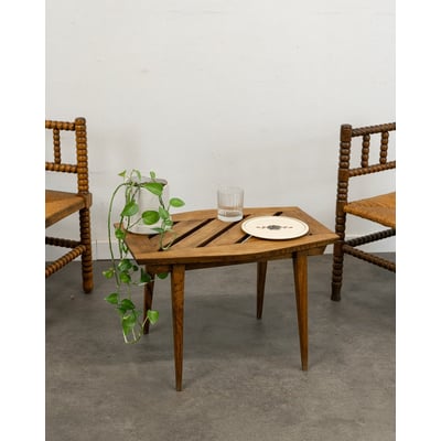 Table basse en bois ajourée Donna N°1058 - Bon état DEBONGOUT