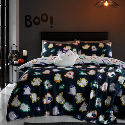 Halloween Ghosts Throw CATHERINE LANSFIELD