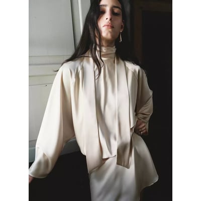 Robe satinée à nœud MANGO