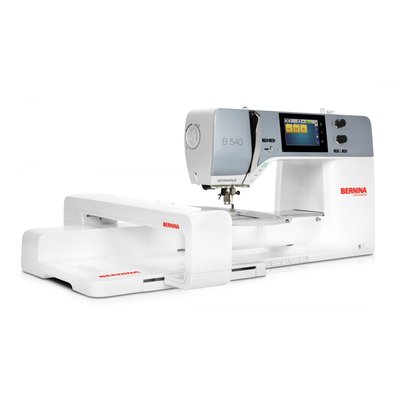 540 AVEC MODULE DE BRODERIE BERNINA