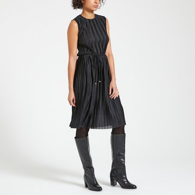 Sleeveless Pleated Dress ONLY